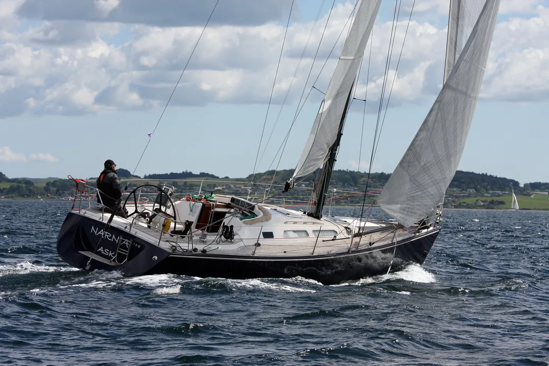 LUFFE 40.04 sailing