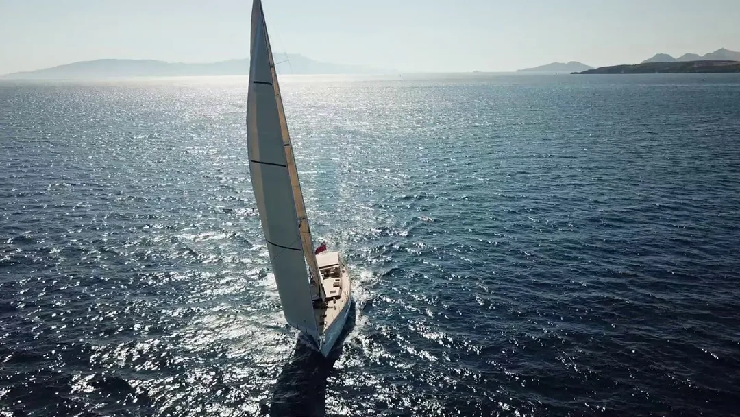 PILOT CLASSIC 66 sailing