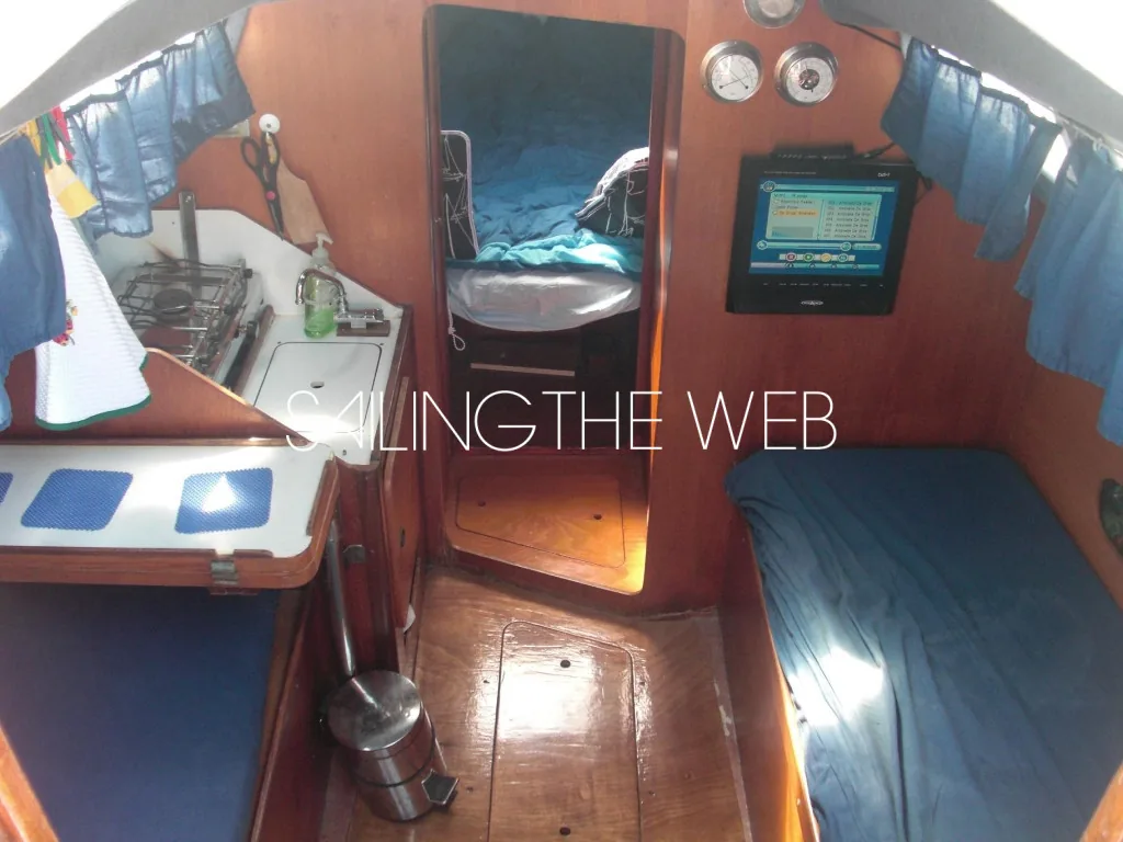 PIVIERE sailing