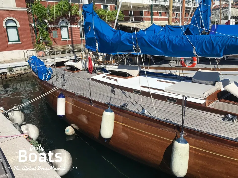 SCIARRELLI ONE OFF sailing