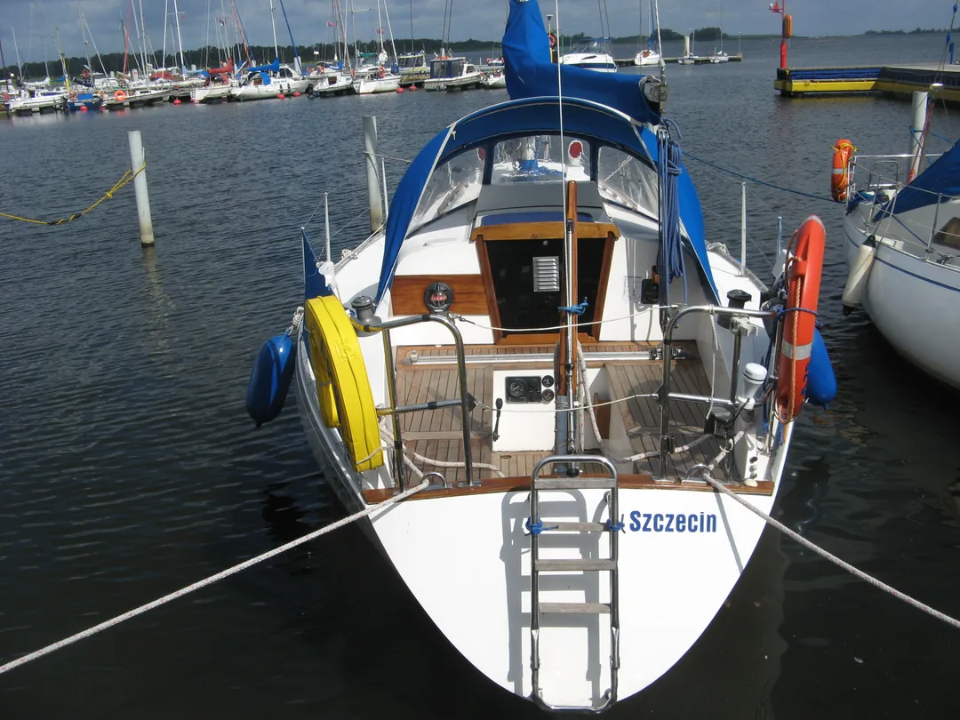TELIGA sailing