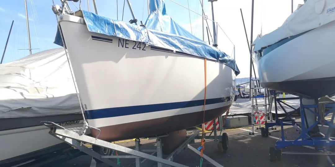 TONIC 23 sailing