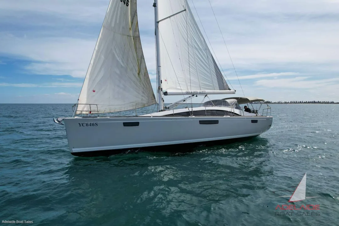 BAVARIA VISION 46 sailing